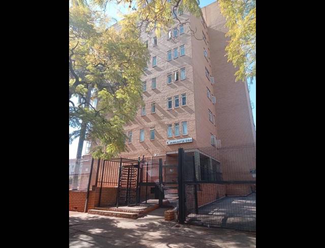 2 BEDROOM APARTMENT FOR SALE IN ARCADIA